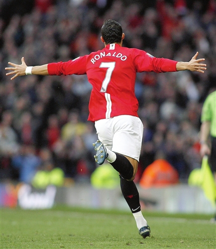 美网：佩古拉2-0阿扎伦卡 萨巴伦卡次盘抢七复仇前赛会亚军